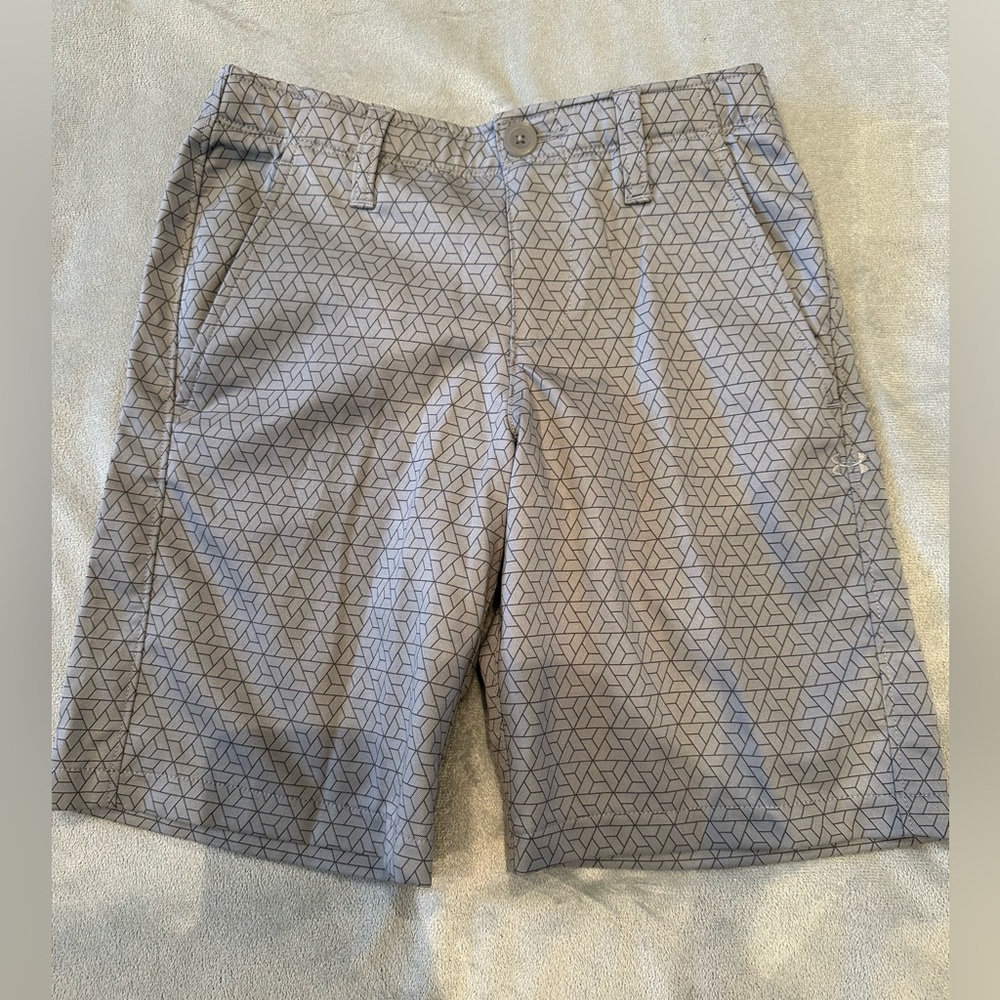 UNDER ARMOUR Boys Size 8 Grey & Black Swim Trunks Shorts